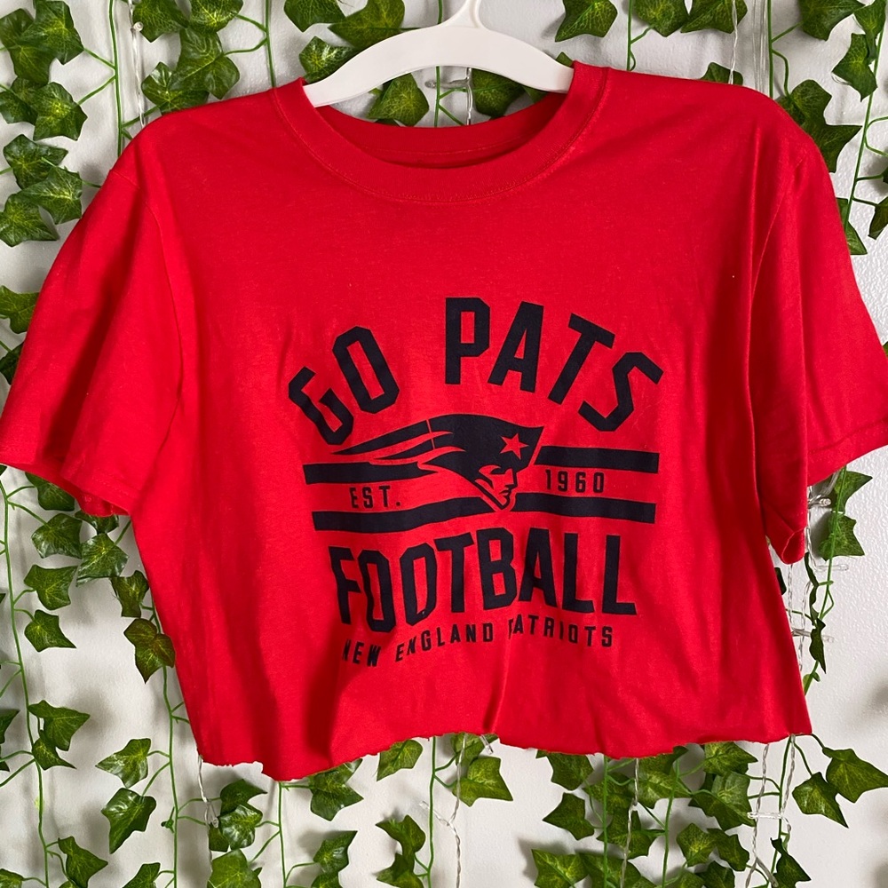 Women’s cropped patriots T-shirt
